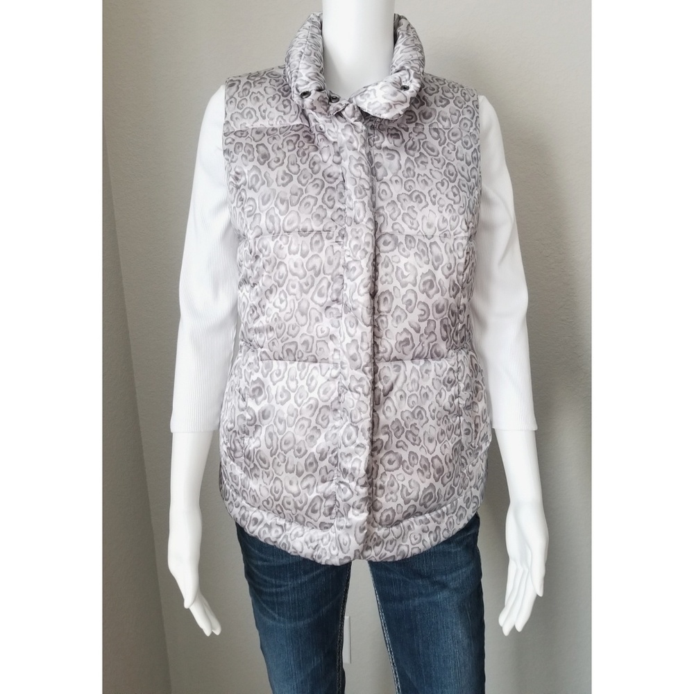 CHARTER CLUB pearl silver leopard vest